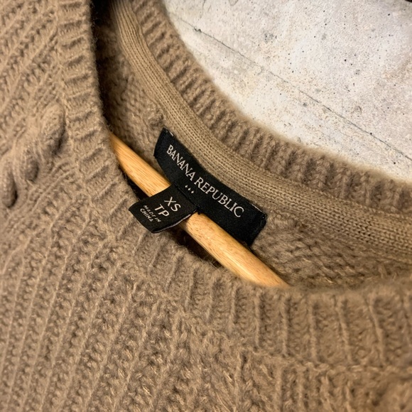 Banana Republic Cable Knit Sweater Size X Small - Picture 2 of 5
